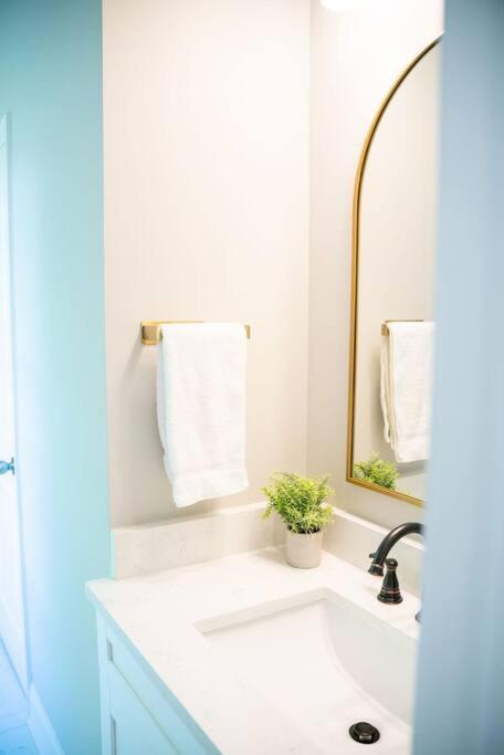 Brand New: Urban Oasis 5 Min From Mercedes Benz Atlanta Exterior photo